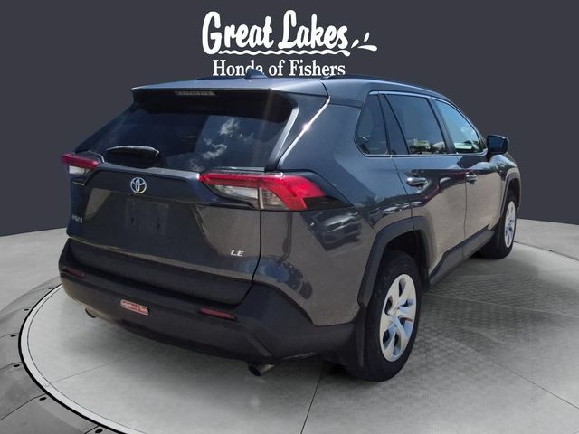 Used 2019 Toyota RAV4 LE w/ Carpet Mat Package FWD image 5