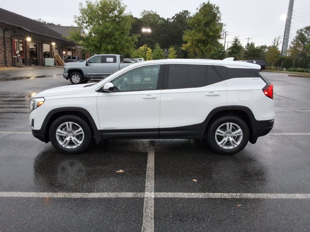 Used 2019 GMC Terrain SLE w/ LPO, Floor Liner Package AWD/4WD image 8