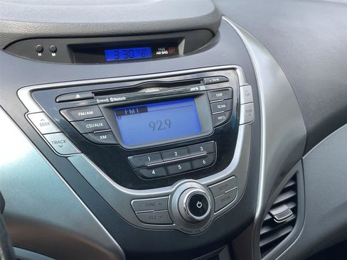Used 2013 Hyundai Elantra Limited FWD image 23