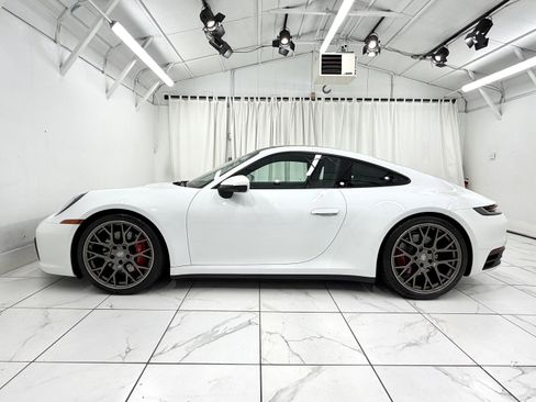 Certified 2023 Porsche 911 Carrera 4S image 2