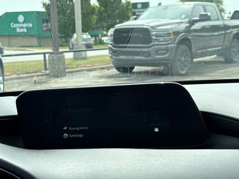 Used 2024 MAZDA MAZDA3 s image 11