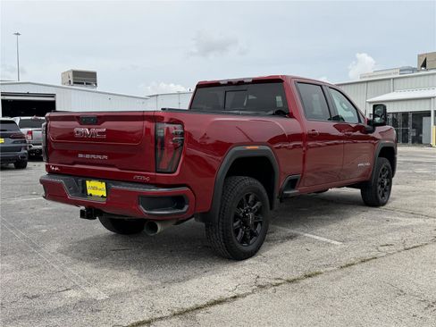 Used 2024 GMC Sierra 2500 AT4 w/ AT4 Premium Plus Package AWD/4WD image 7