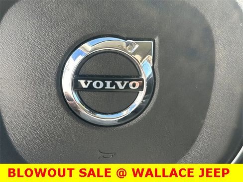 Used 2024 Volvo XC90 B6 Plus image 22