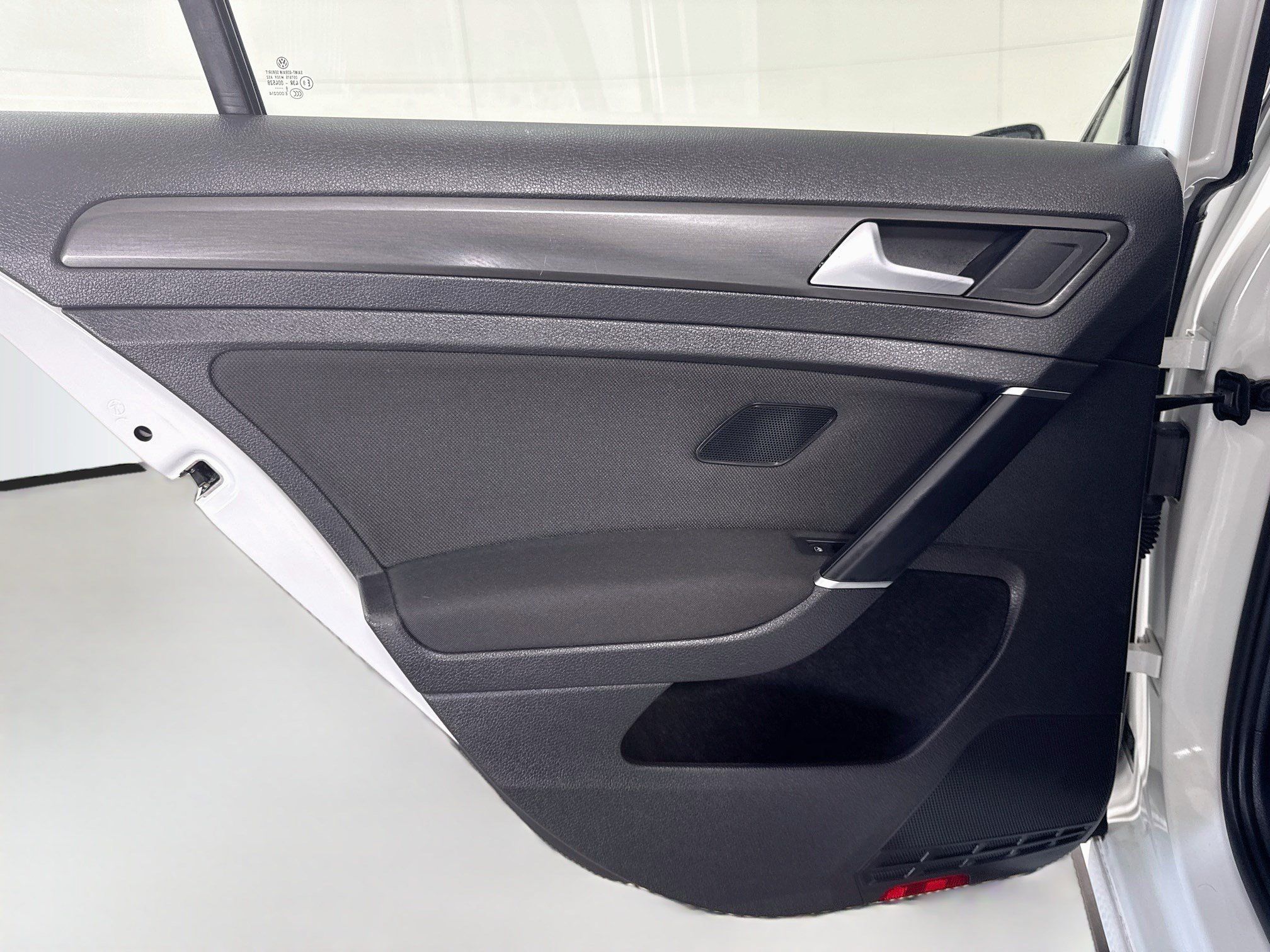 Used 2019 Volkswagen GTI SE FWD image 25