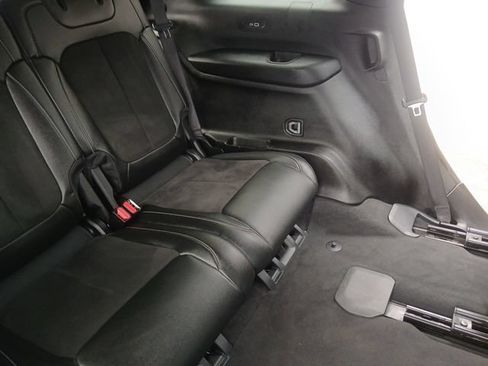 Used 2023 Jeep Grand Cherokee L Laredo AWD/4WD image 22