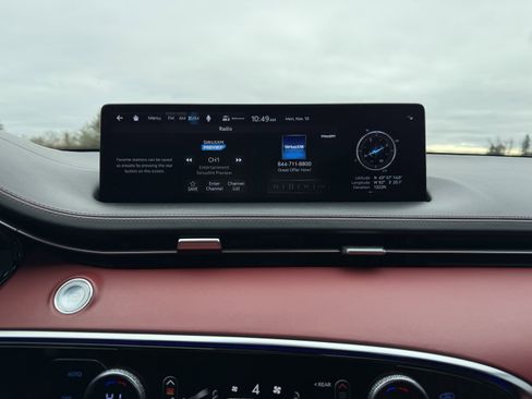 Used 2023 Genesis GV70 3.5T Sport w/ Sport Prestige Package image 7