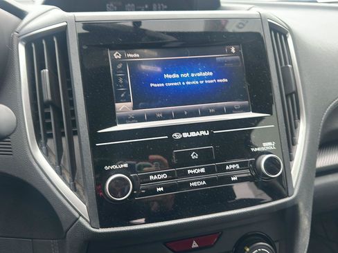 Used 2018 Subaru Crosstrek 2.0i AWD/4WD image 15