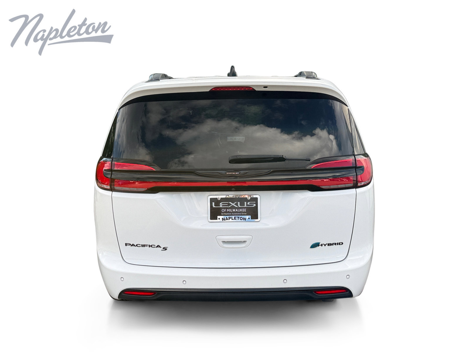 Used 2024 Chrysler Pacifica Premium FWD image 5