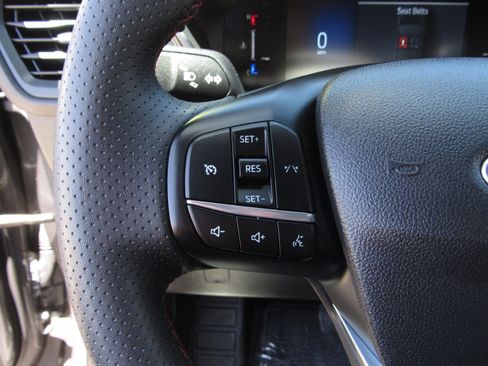Used 2025 Ford Escape ST-Line FWD image 23