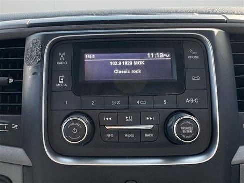 Used 2018 RAM 3500 Tradesman w/ Chrome Appearance Group RWD image 32