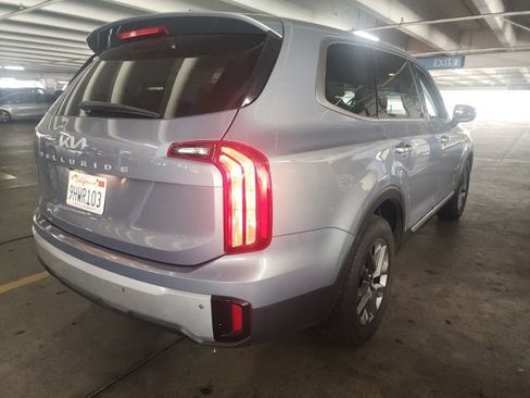 Used 2024 Kia Telluride LX FWD image 2