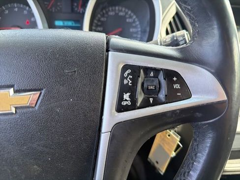 Used 2017 Chevrolet Equinox LT image 14