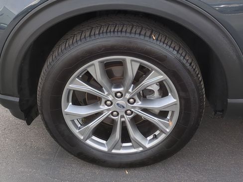 Used 2022 Ford Explorer Limited w/ Equipment Group 301A image 13