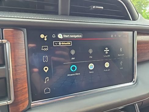 Used 2023 GMC Yukon Denali Ultimate w/ LPO, Floor Liner Package AWD/4WD image 36
