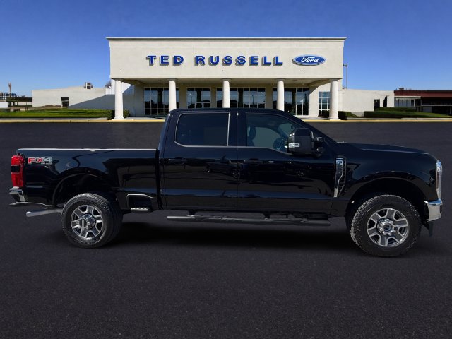 Certified 2025 Ford F250 Lariat w/ FX4 Off-Road Package AWD/4WD image 4