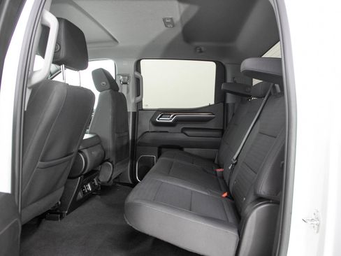 Used 2023 Chevrolet Silverado 1500 LT AWD/4WD image 15
