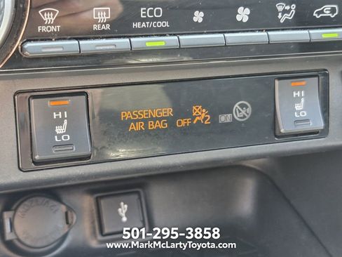 Used 2022 Toyota RAV4 XLE w/ Convenience Package AWD/4WD image 21
