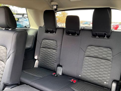 New 2026 Nissan Pathfinder SV image 19