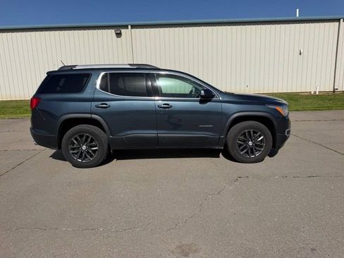 Used 2019 GMC Acadia SLT w/ LPO, Floor Liner Package FWD image 2