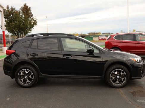 Used 2018 Subaru Crosstrek 2.0i Premium w/ Eyesight System image 4