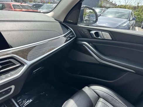 Used 2019 BMW X7 xDrive40i w/ Premium Package AWD/4WD image 32