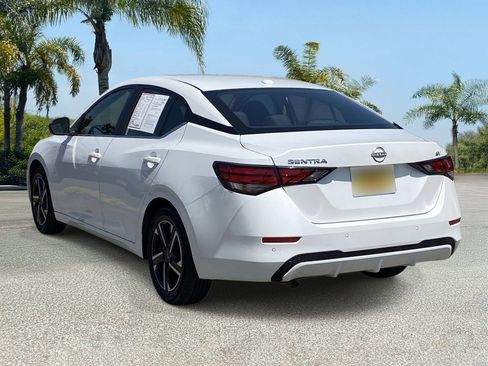 Certified 2024 Nissan Sentra SV FWD image 3