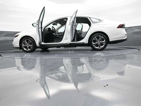 Used 2024 Honda Accord EX image 48