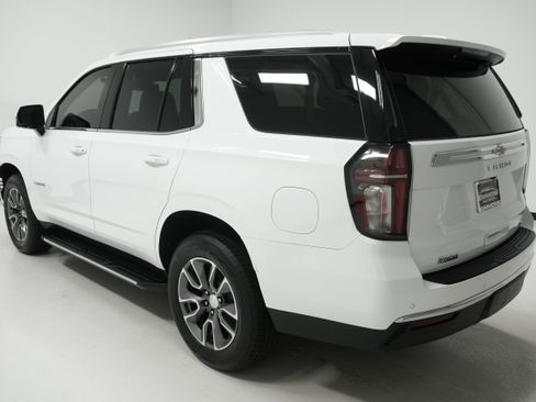 Used 2023 Chevrolet Tahoe LT w/ Luxury Package image 5