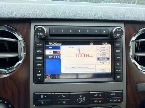 Used 2012 Ford F350 Lariat w/ Lariat Ultimate Pkg AWD/4WD image 22
