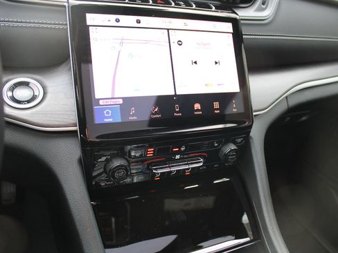 New 2025 Jeep Grand Cherokee Limited w/ Trailer Tow Package image 21