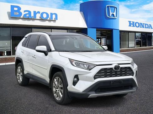 Used 2019 Toyota RAV4 Limited w/ Advanced Technology Package AWD/4WD image 1