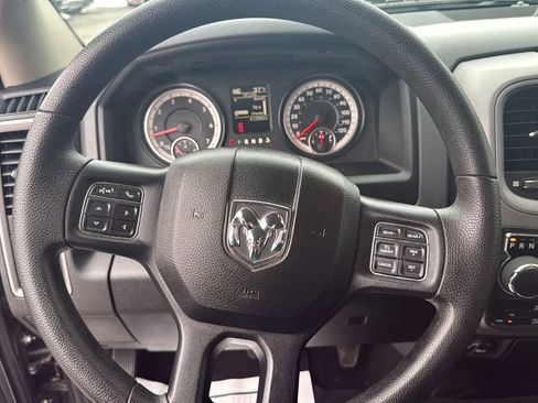 Used 2016 RAM 1500 Express image 17
