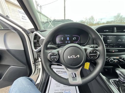 Used 2024 Kia Soul LX w/ Option Group 015 image 14