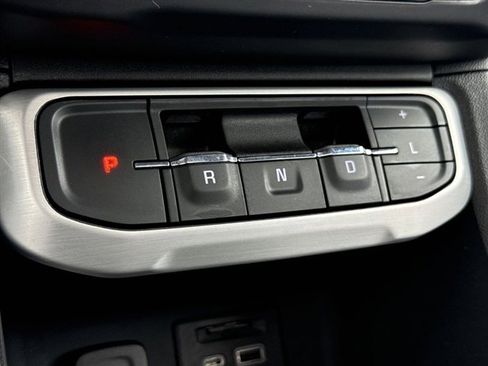 Certified 2023 GMC Acadia SLT w/ Preferred Package image 20