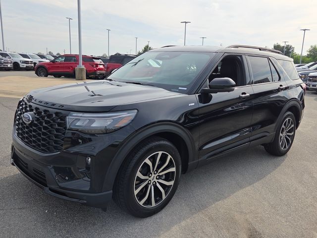 New 2026 Ford Explorer ST-Line w/ Premium Package RWD image 3