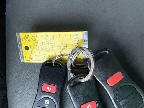 Used 2015 Nissan Xterra S image 17