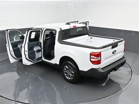 New 2025 Ford Maverick XLT w/ Equipment Group 302A image 25