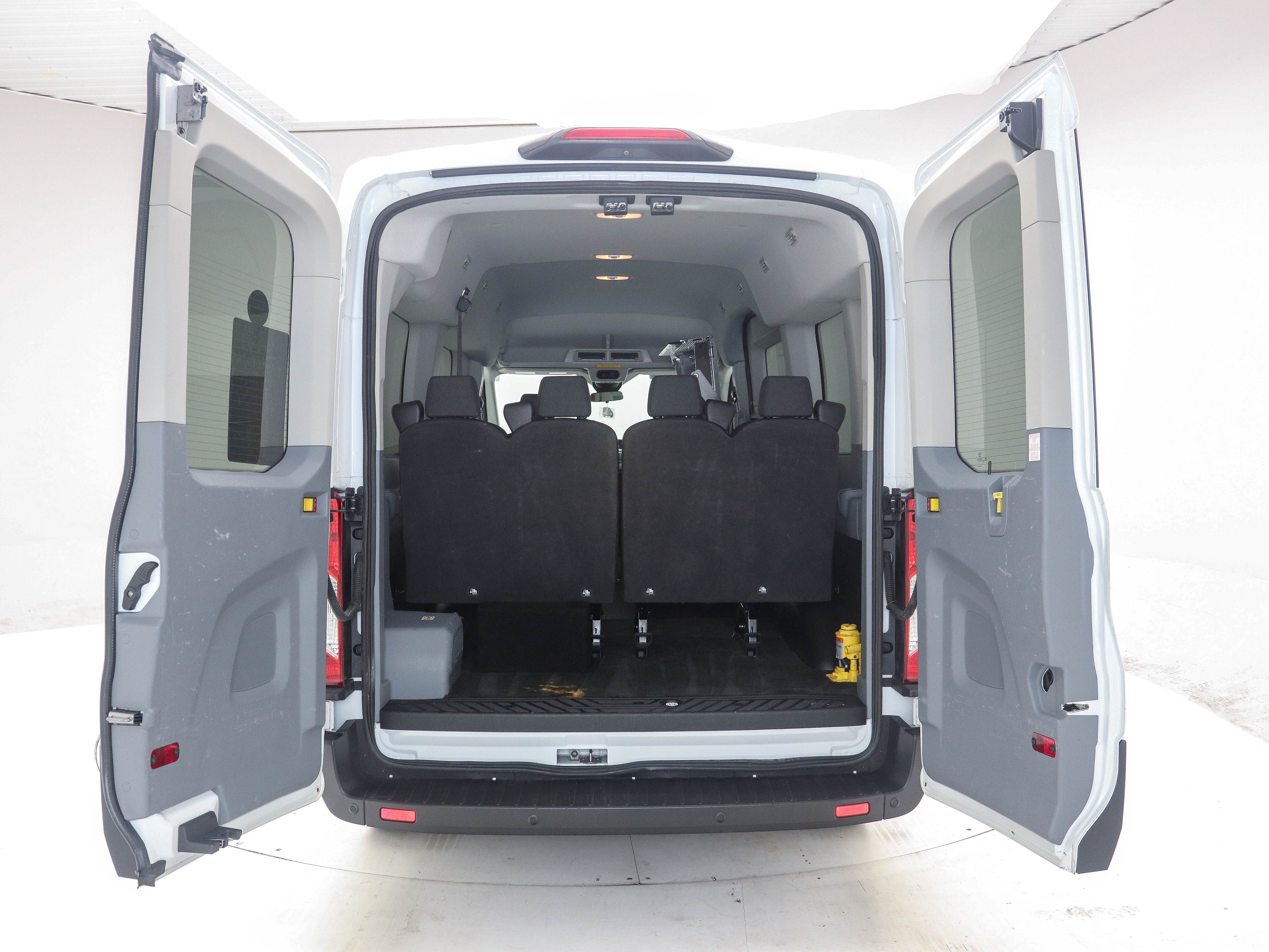 Used 2019 Ford Transit 350 XLT RWD image 11