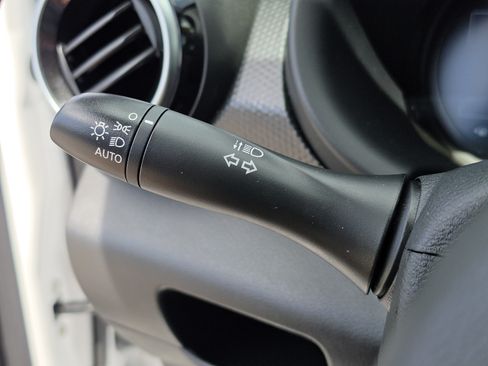 Used 2023 Nissan Kicks SV FWD image 30