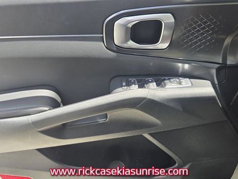 Used 2026 Kia Sorento LX FWD image 30