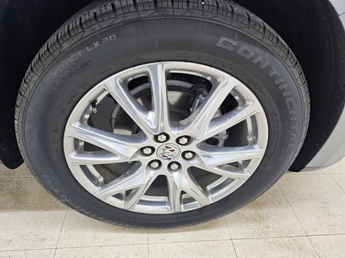 Used 2023 Buick Enclave Essence w/ Experience Buick Package AWD/4WD image 12