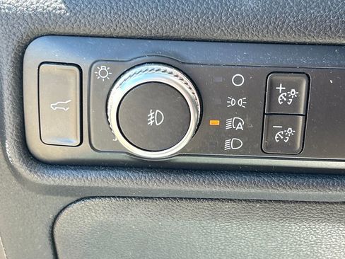 Used 2020 Ford Explorer Limited image 26