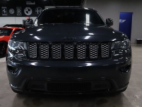 Used 2018 Jeep Grand Cherokee Altitude image 8