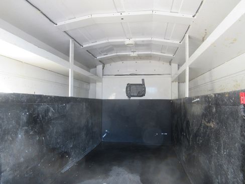 Used 2015 Ford E-350 and Econoline 350 Super Duty image 22