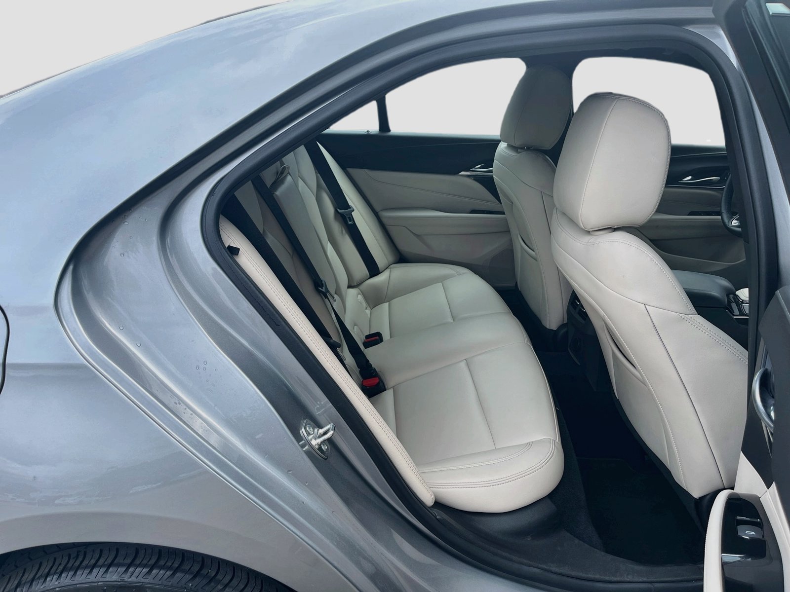 Used 2026 Cadillac CT4 Luxury RWD image 28