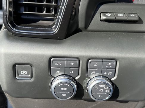 Certified 2024 GMC Sierra 1500 AT4X image 20