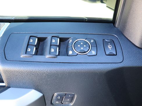 Used 2017 Ford F250 Lariat w/ Lariat Ultimate Package image 24