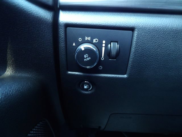 Used 2022 Jeep Grand Cherokee Laredo X AWD/4WD image 21