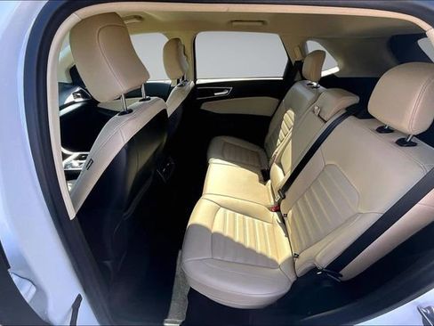 Used 2023 Ford Edge SEL w/ Convenience Package image 21