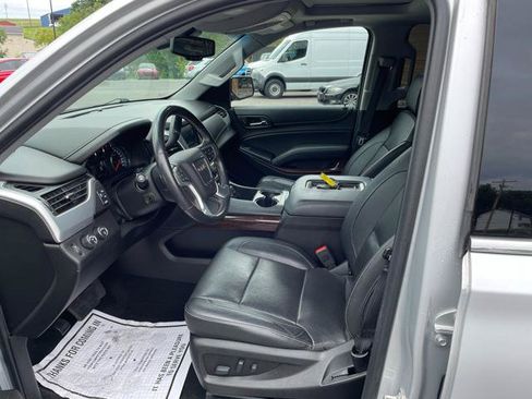 Used 2018 GMC Yukon XL SLT w/ Open Road Package AWD/4WD image 15